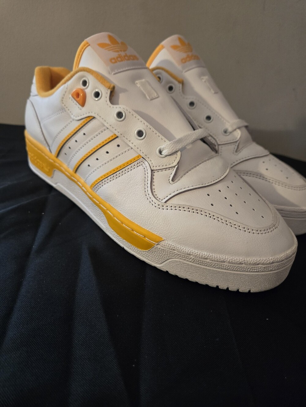 Adidas Rivalry Low EE4656 Active Gold White Originals Men's Sneaker Sz 10.5